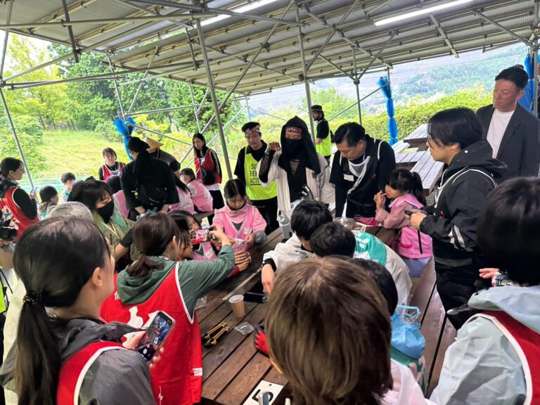 水術「飲み水を確保せよ」に挑む参加者